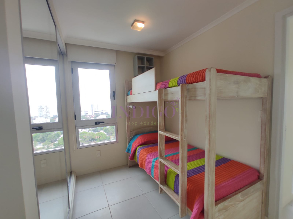 Apartamento Ref.967 - Alquiler de apartamento 1 Dormitorios en Punta del Este, Uruguay
