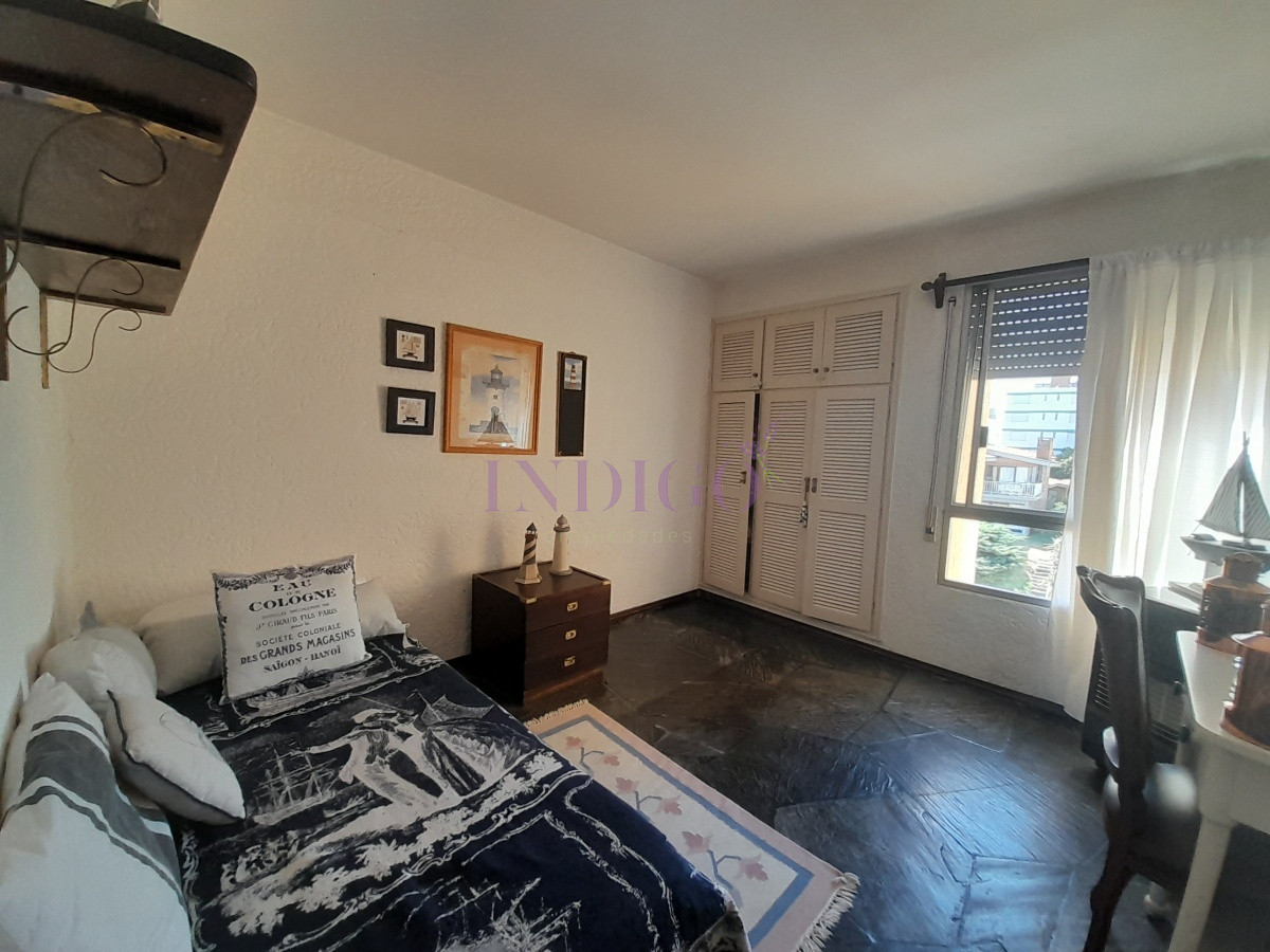 Apartamento Ref.925 - Alquiler de apartamento 3 Dormitorios, Punta del Este, Uruguay