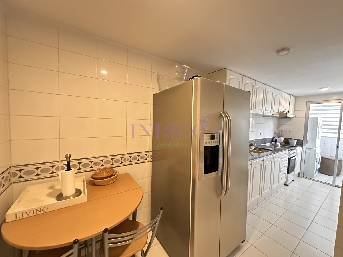 Apartamento Ref.384 - En alquiler, Montoya, 3 dorm en suite.