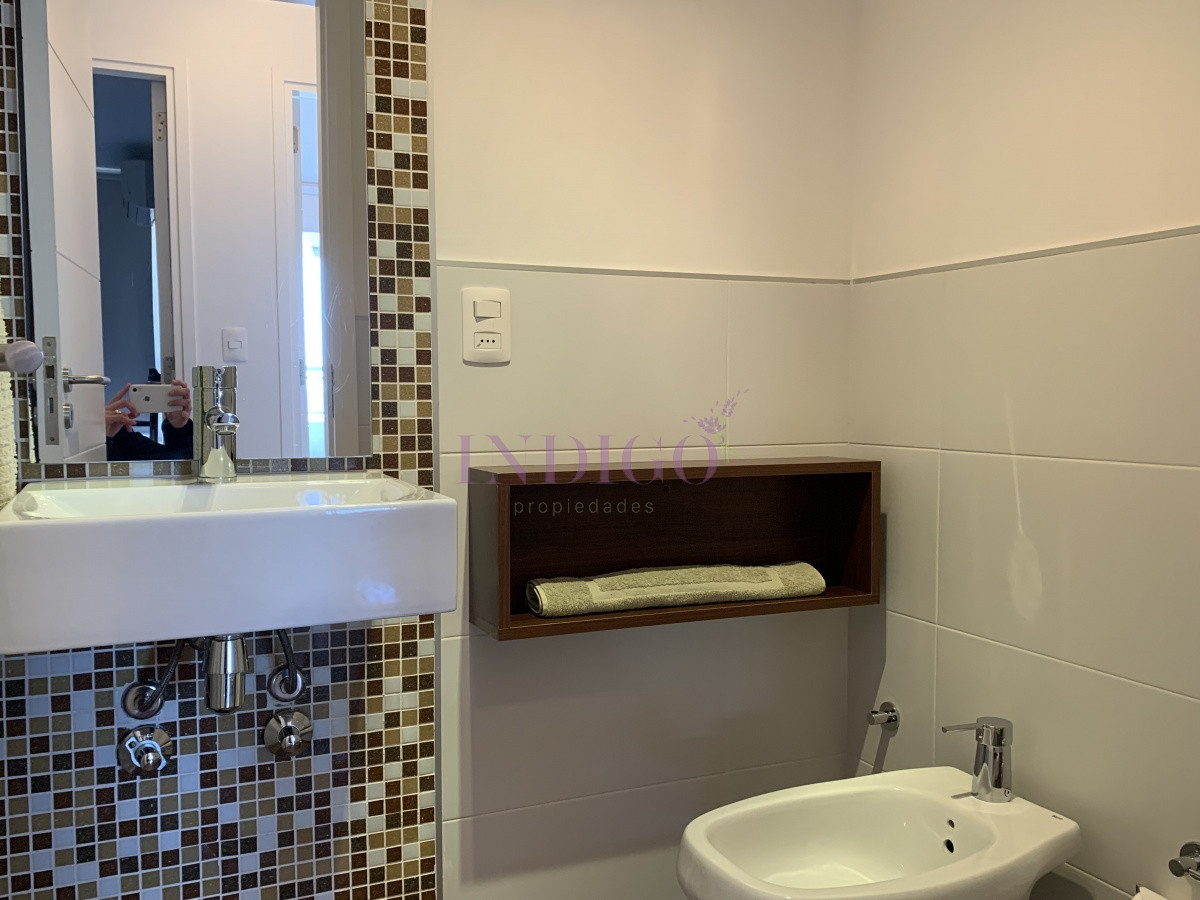 Apartamento Ref.849 - Apartamento en alquiler de 3 dormitorios en Playa Brava con servicios