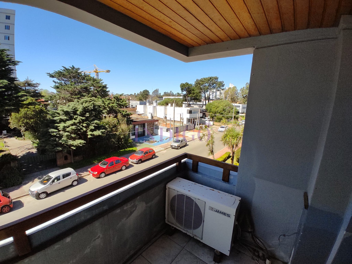 Apartamento Ref.735 - Amplio y luminosos apartamento a la venta en Centro Maldonado