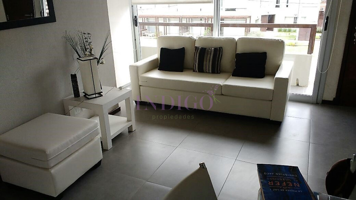 Apartamento Ref.131 - Departamento en alquiler en Manantiales, 2 dormitorios .