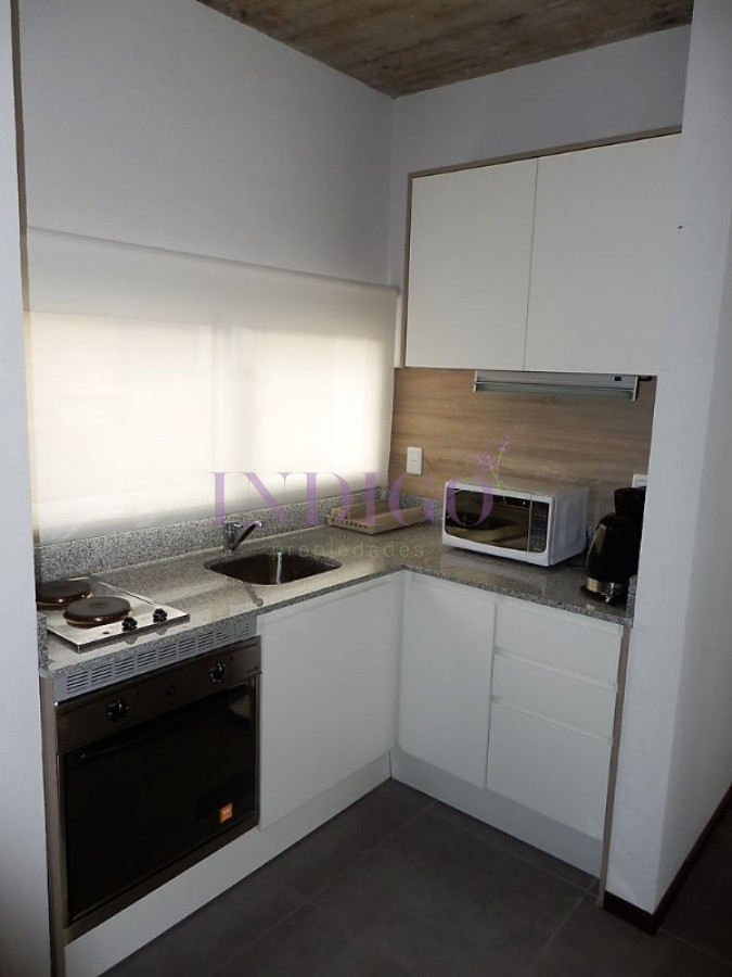 Apartamento Ref.131 - Departamento en alquiler en Manantiales, 2 dormitorios .