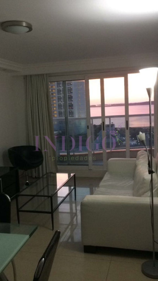 Apartamento Ref.132 - Apartamento alquiler en la Mansa, 2 dormitorios mas dependencia con vista al mar.