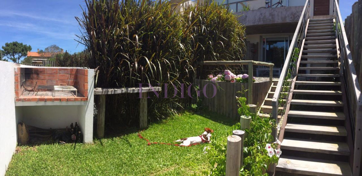 Apartamento Ref.137 - Departamento en alquiler en pleno  Manantiales, 3 dormitorios .