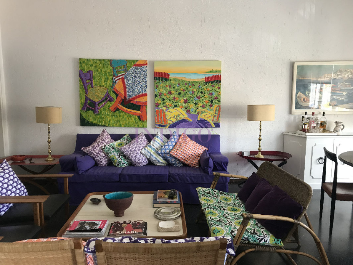 Apartamento Ref.212 - Muy buen departamento en alquiler en la Peninsula, 2 dormitorios y medio.