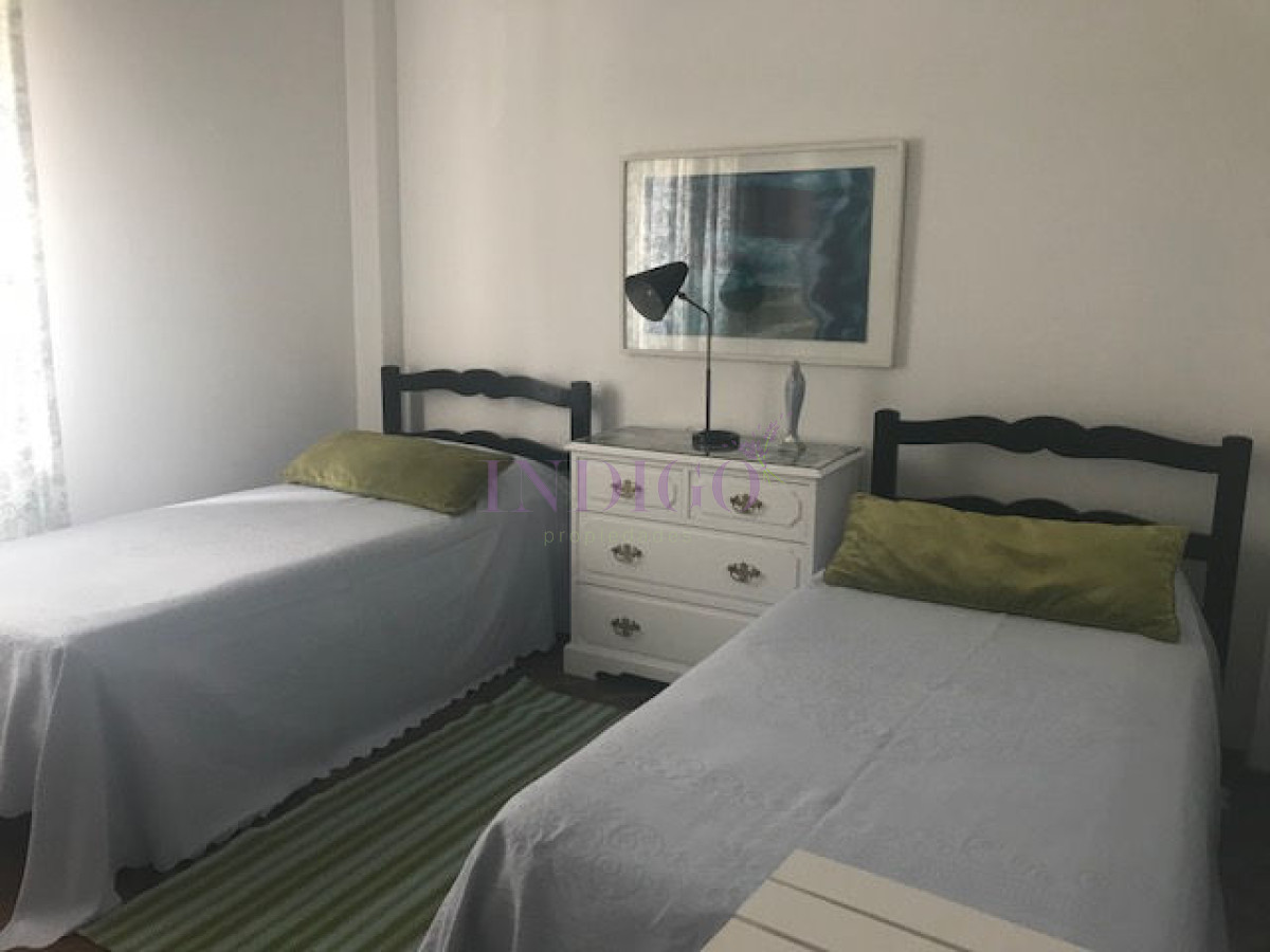 Apartamento Ref.212 - Muy buen departamento en alquiler en la Peninsula, 2 dormitorios y medio.