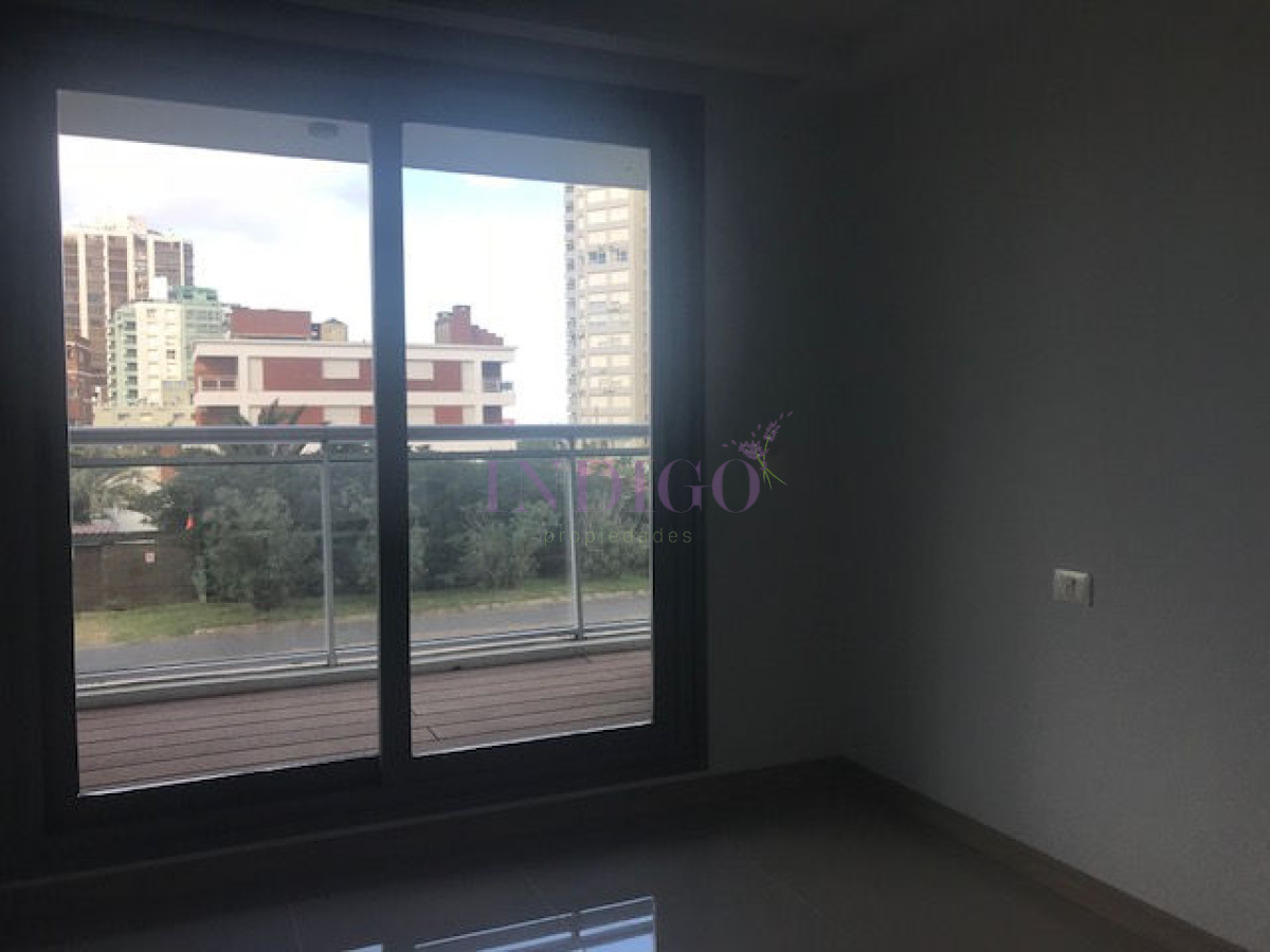 Apartamento Ref.242 - Apartamento en La Pastora, 3 dormitorios *