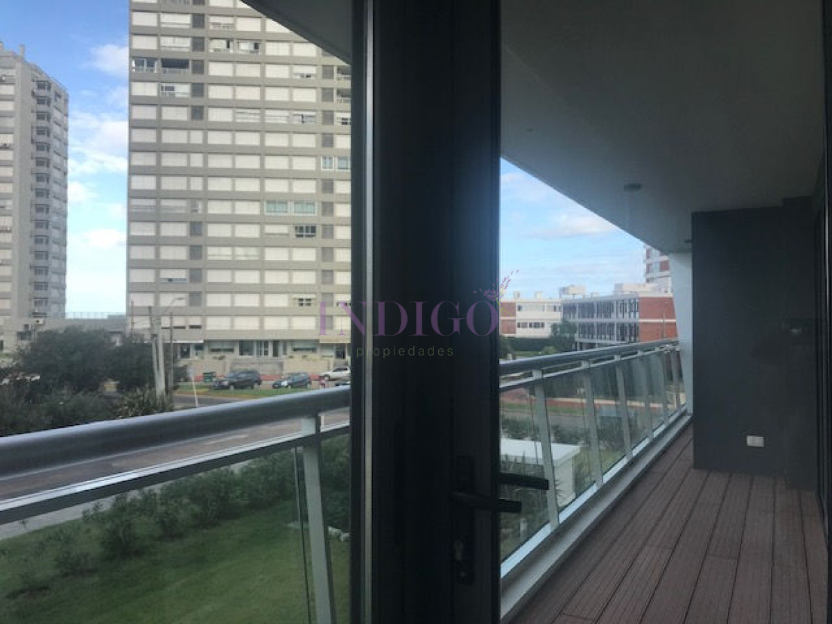 Apartamento Ref.242 - Apartamento en La Pastora, 3 dormitorios *