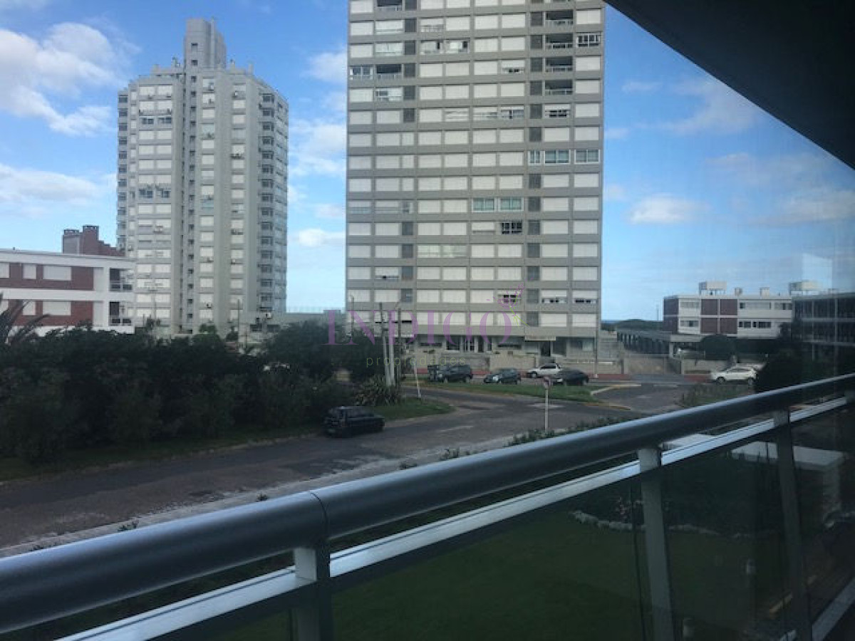 Apartamento Ref.242 - Apartamento en La Pastora, 3 dormitorios *