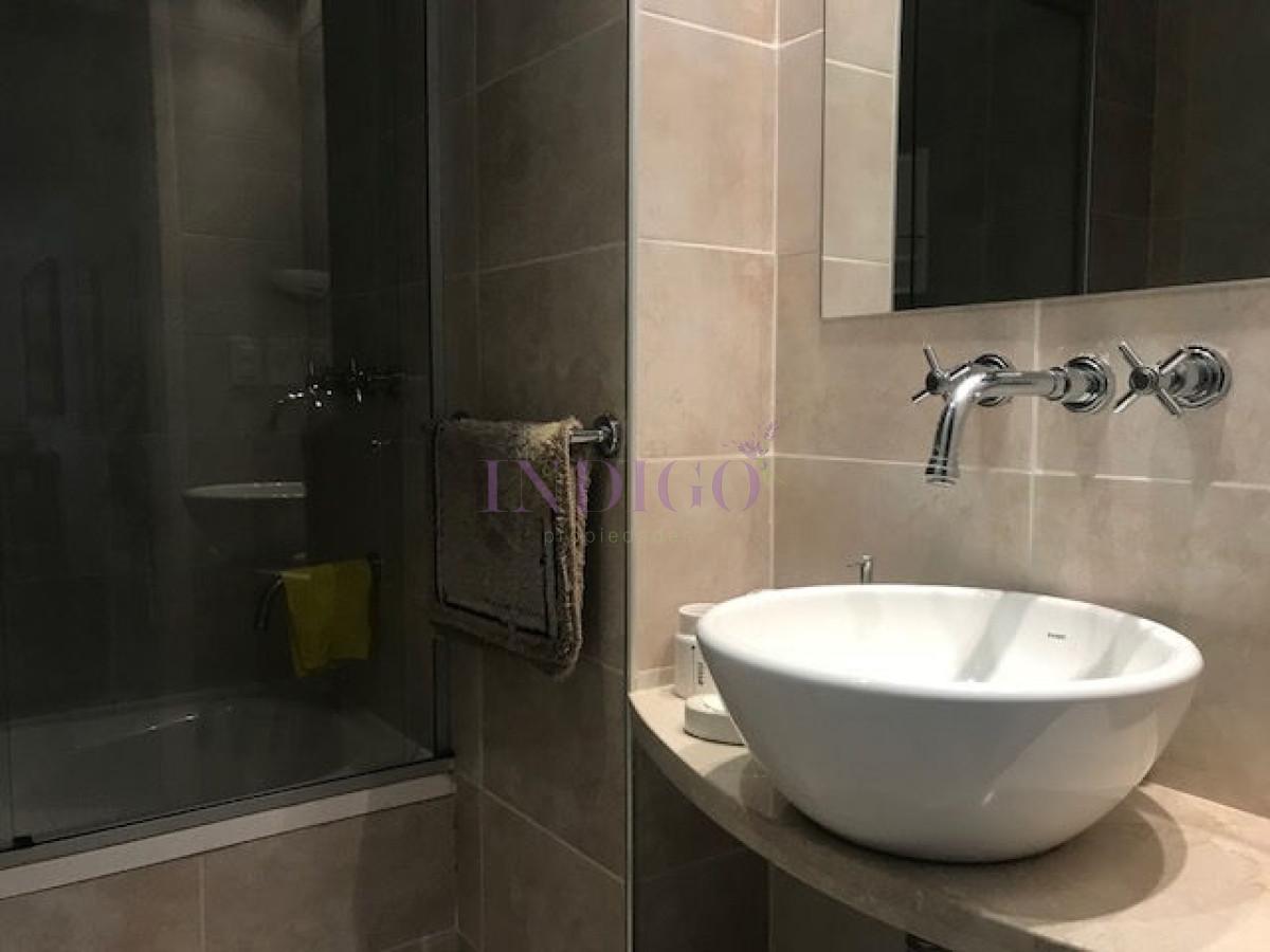 Apartamento Ref.247 - Departamento en venta y aquiler, 2 dormitorios , 2 baños