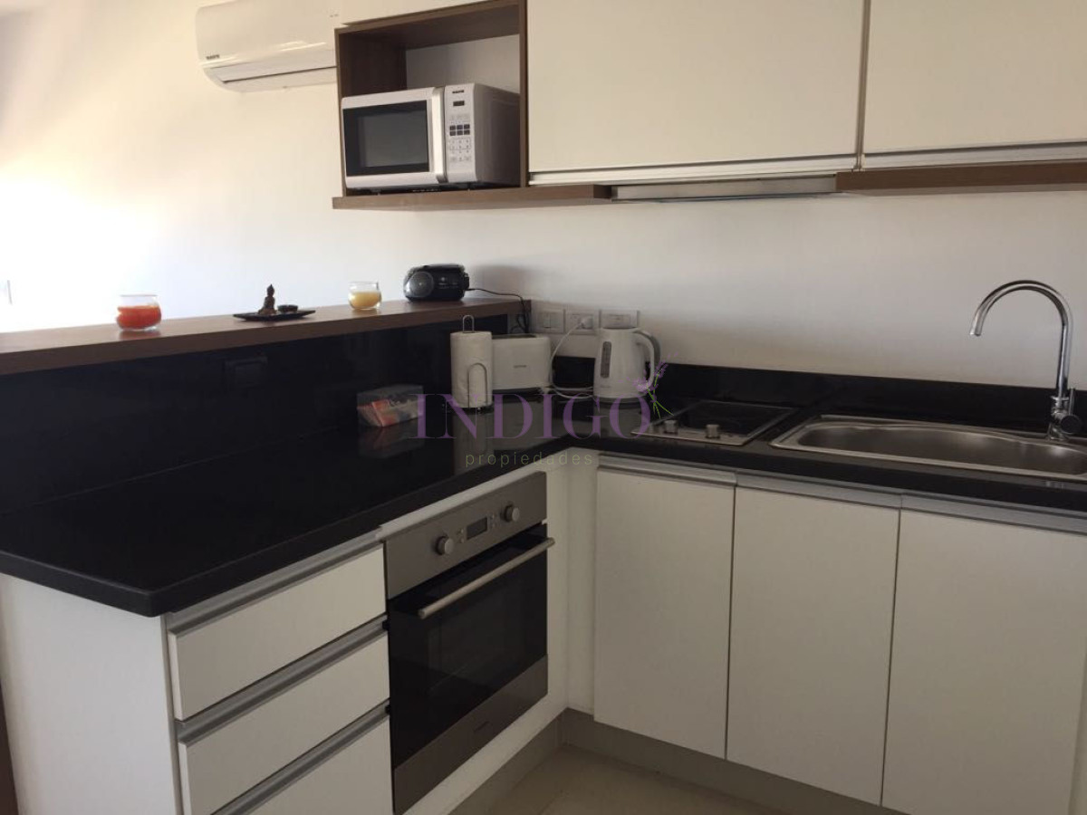 Apartamento Ref.263 - Venta y Alquiler de Apartamento en Playa Brava, Punta del Este, Uruguay