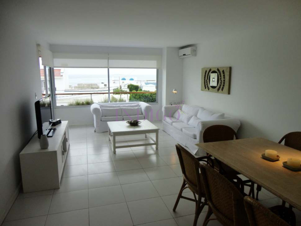 Apartamento Ref.273 - Muy buen depatamento en alquiler y venta  en Montoya, 3 dormitorios .