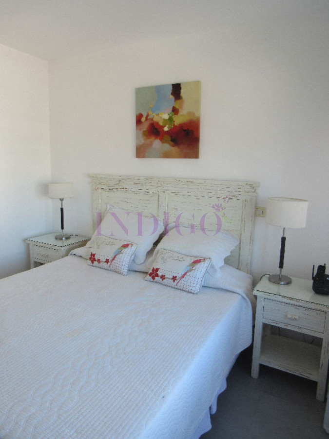 Apartamento Ref.29 - Departamento en alquiler sobre Avenida Francia a metros del Mar.