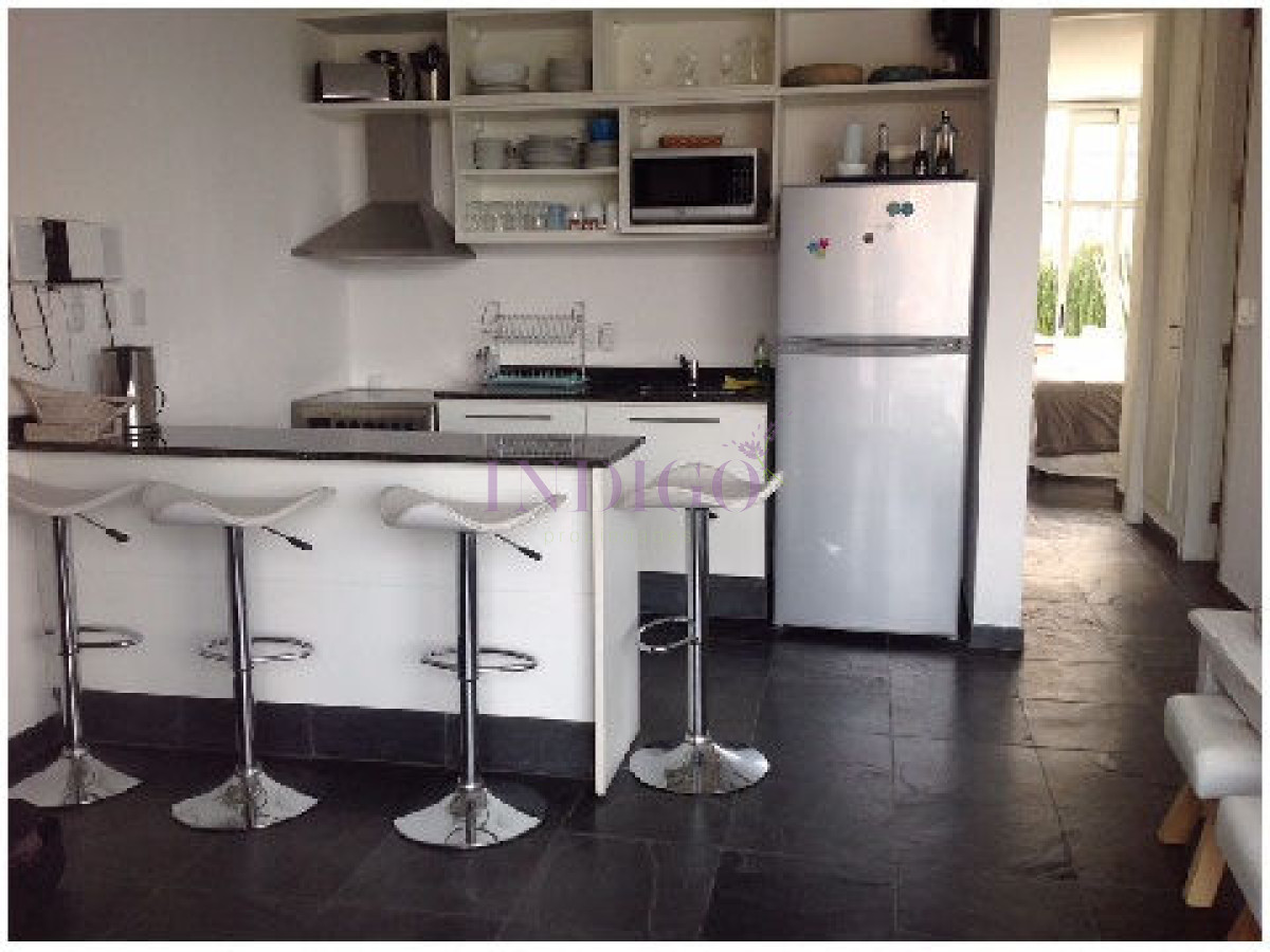 Apartamento Ref.32 - Venta y alquiler en Manantiales  en pleno Manantiales.