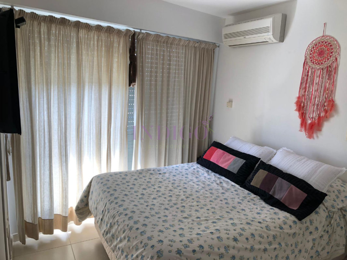 Apartamento Ref.377 - Departamento en alquiler frente al en la Mansa, 3 dormitorios mas dependencia de servicio.