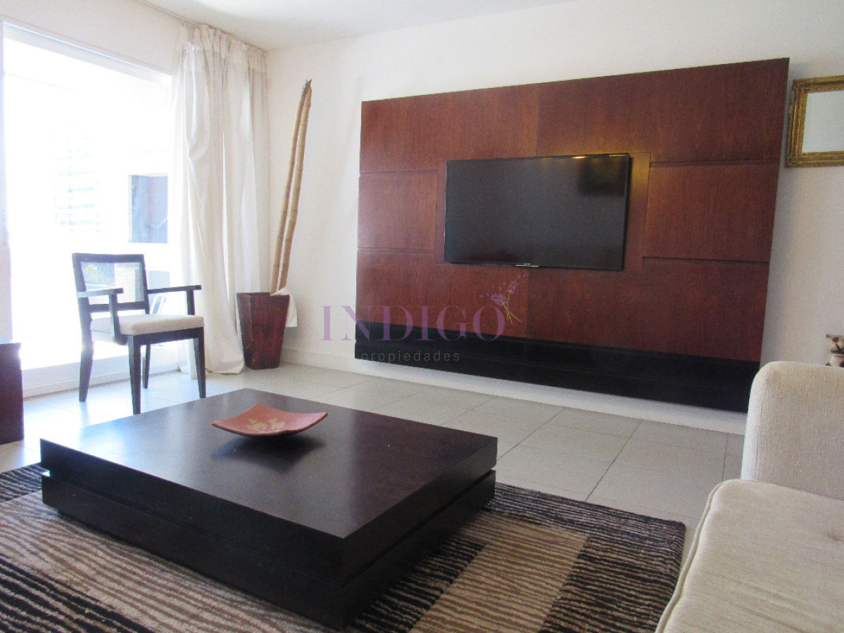 Apartamento Ref.9 - Departamento en venta y alquiler de 3 dormitorios con parrillero propio, 3 dormitorios .