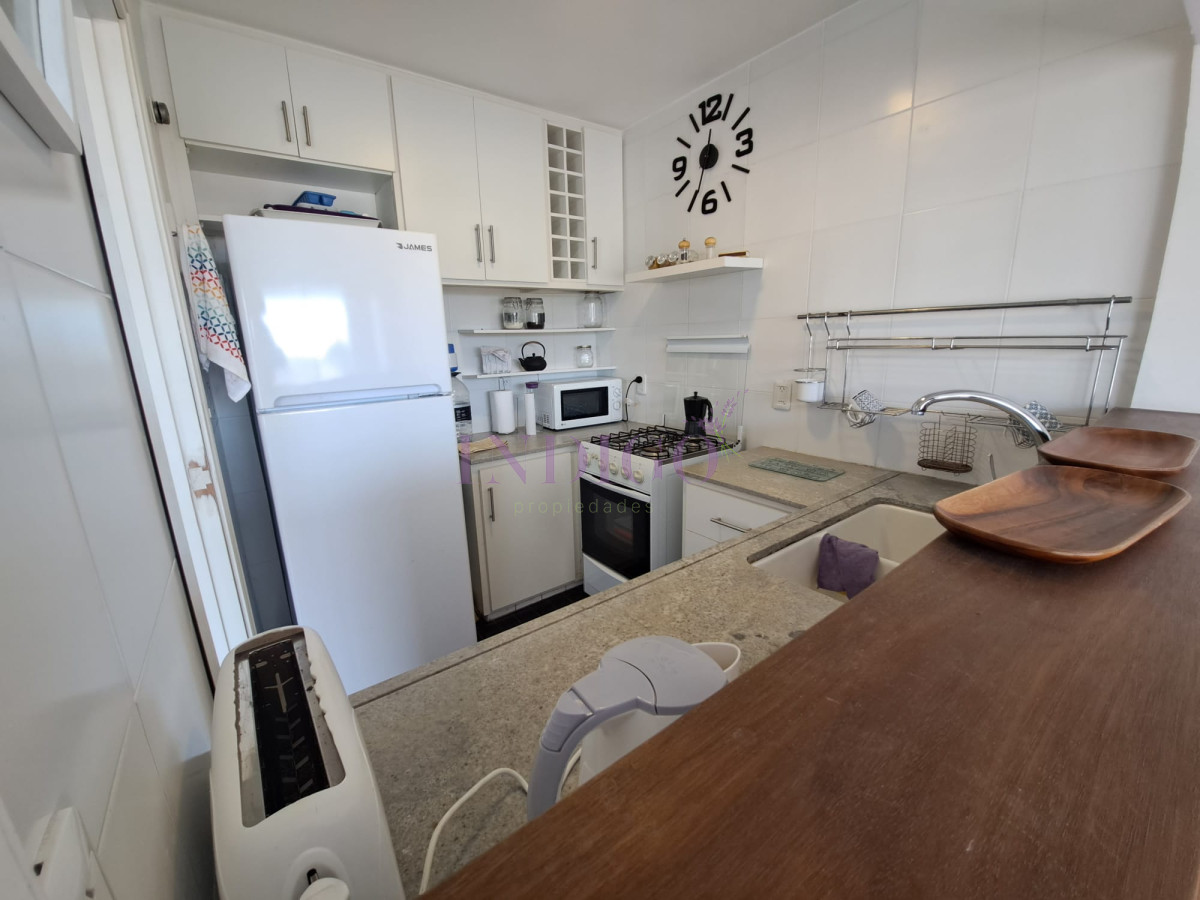 Apartamento Ref.372 - Apartamento en alquiler en la Península, 2 dormitorios .