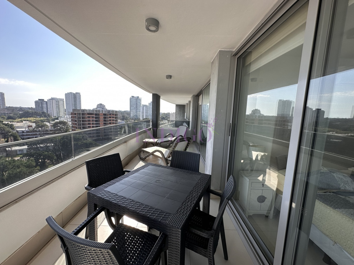 Apartamento Ref.756 - Apartamento en Brava full amenities, muy cómodo con buenos servicios 2 Dormitorios y 2 Baños