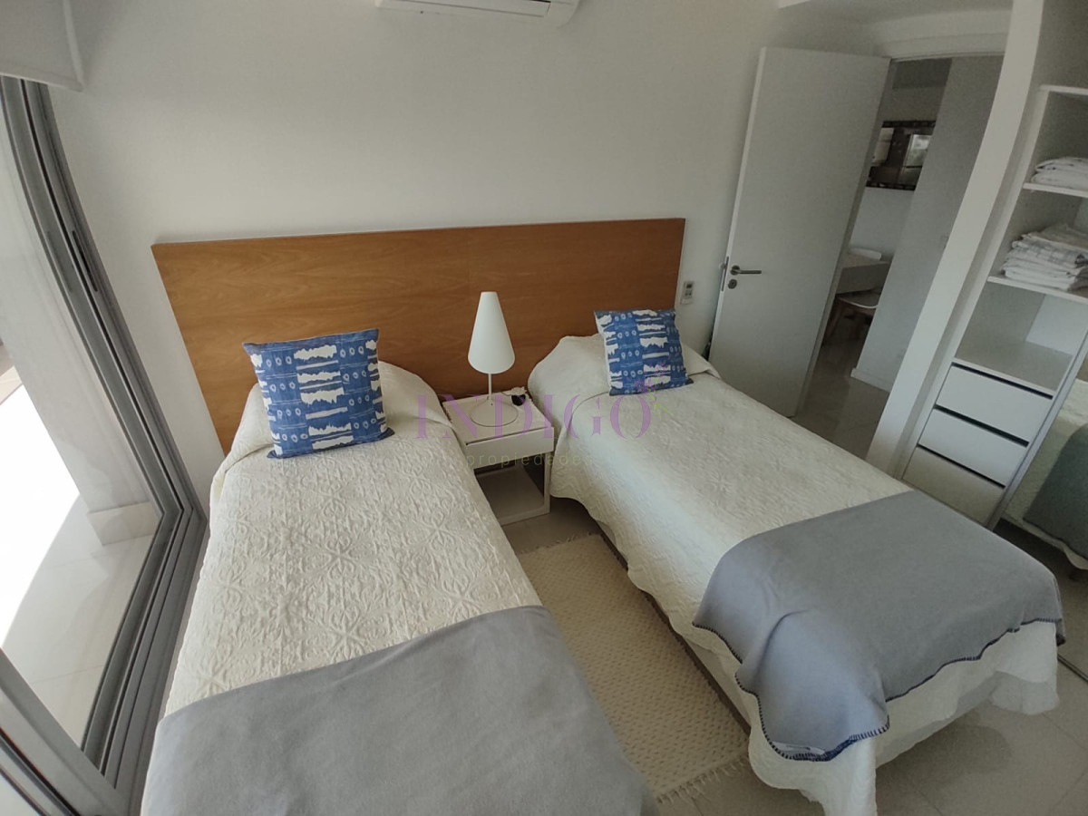Apartamento Ref.755 - En venta y alquiler, playa Brava
