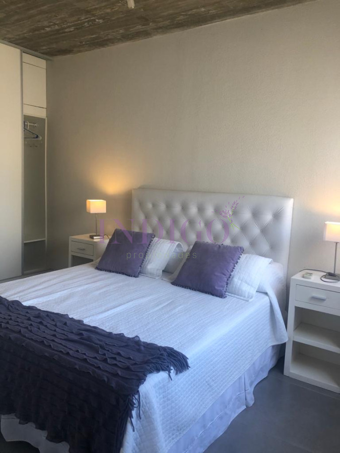 Apartamento Ref.520 - Alquiler en Manantiales a pasitos de playa Bikini.