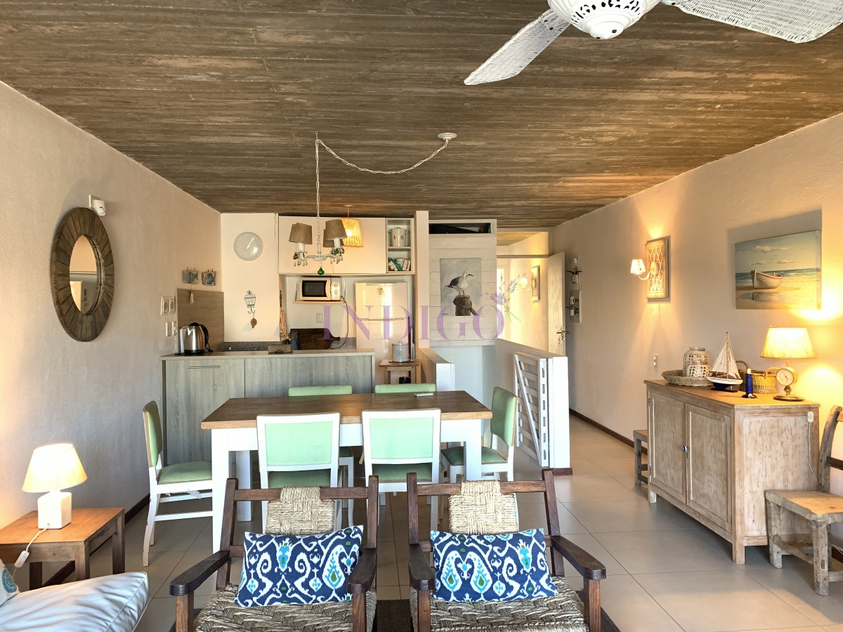 Apartamento Ref.137 - Departamento en alquiler en pleno  Manantiales, 3 dormitorios .