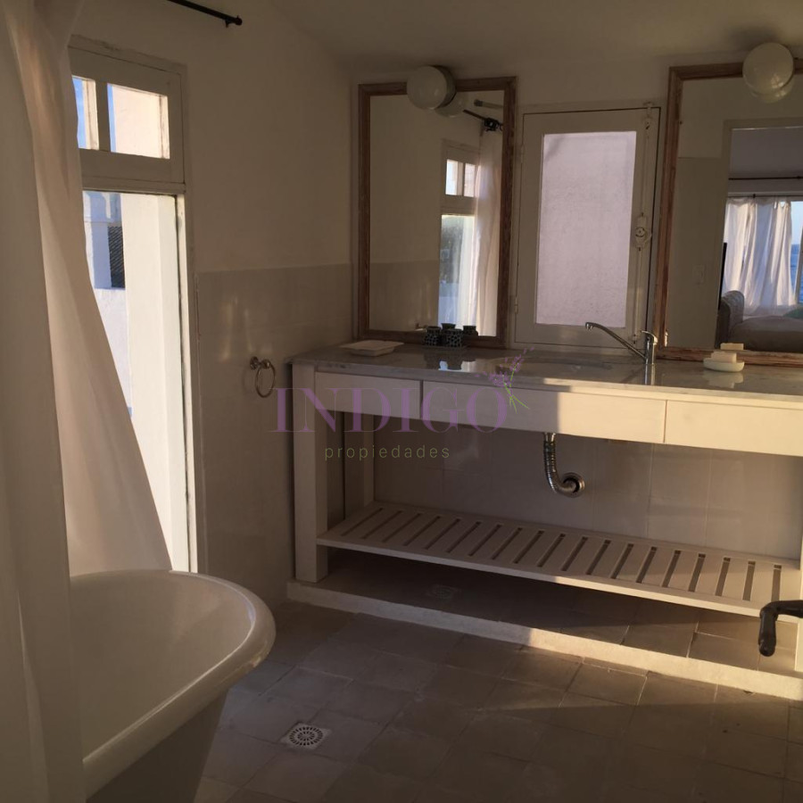Apartamento Ref.1112 - En alquiler primer lìnea en la Posta del Cangrejo 3 dorm y dependencia