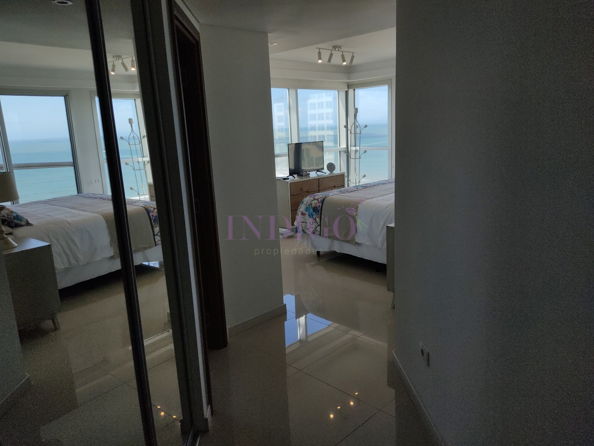 Apartamento Ref.351 - Muy buen Departamento alquiler frente al mar en la  Brava, 3 dormitorios