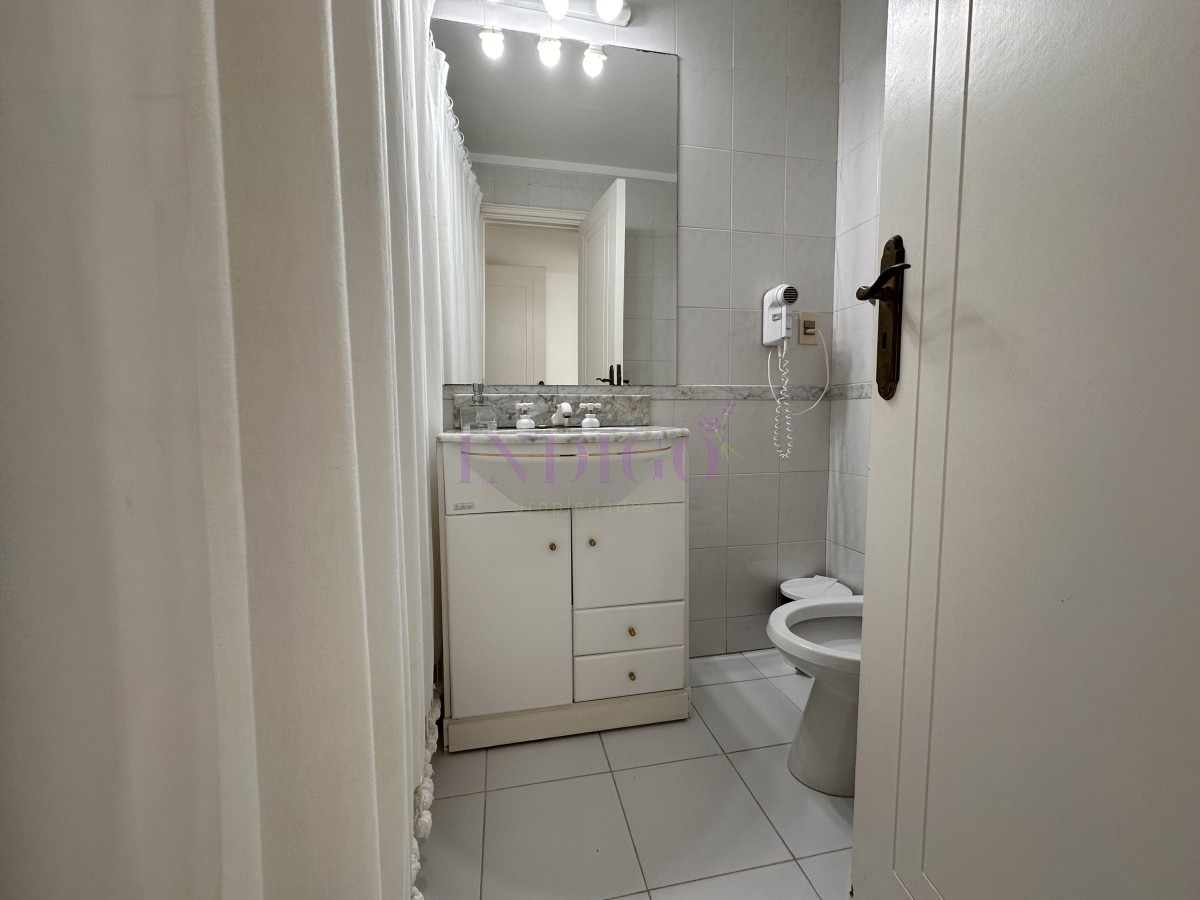 Apartamento Ref.585 - Alquiler 3 dormitorios Montoya