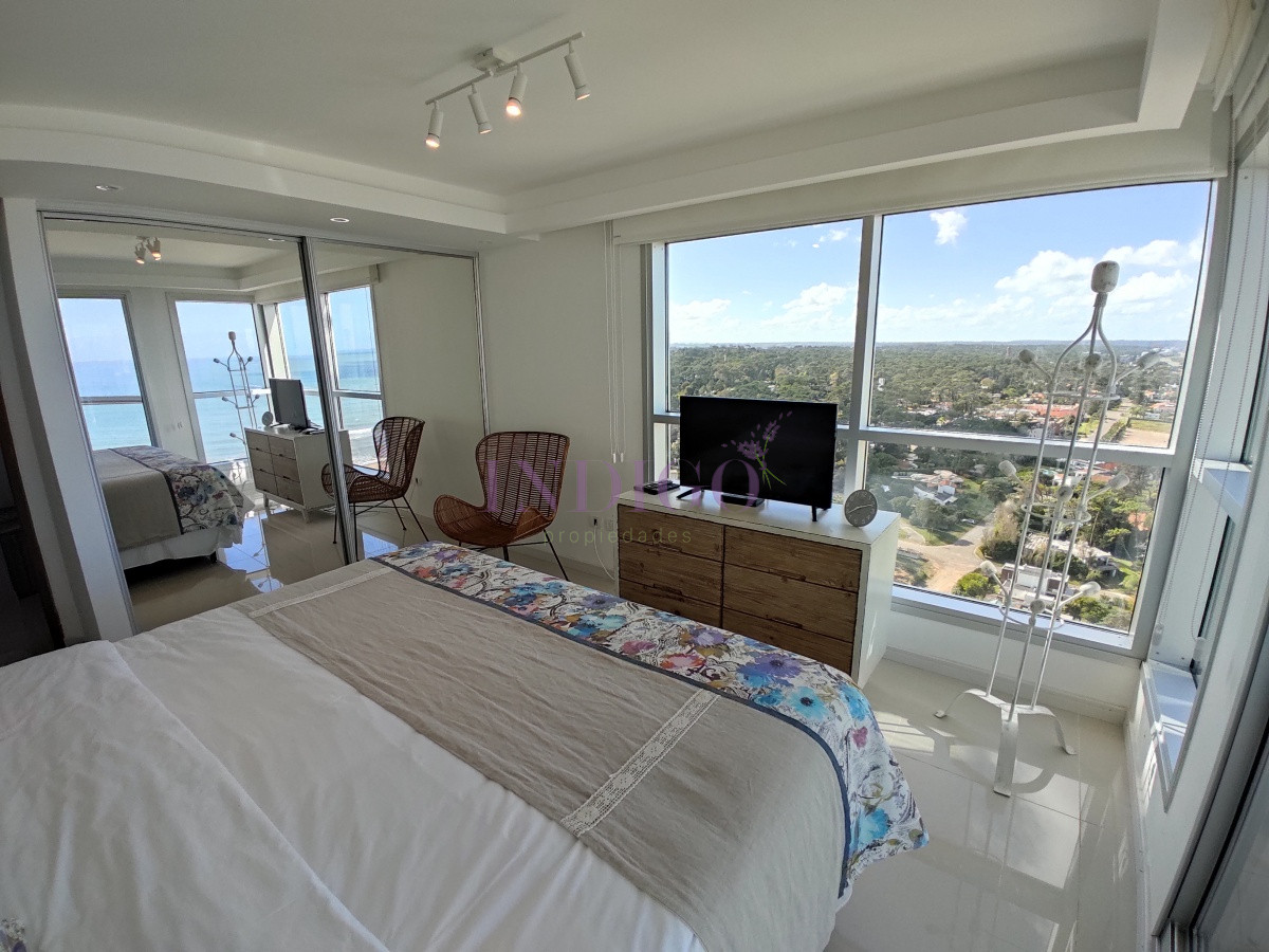Apartamento Ref.351 - Muy buen Departamento alquiler frente al mar en la  Brava, 3 dormitorios