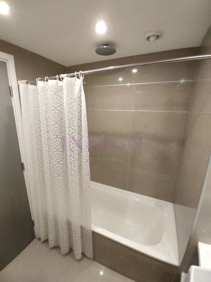 Apartamento Ref.224 - Muy buen departamento  en Mansa, 2 dormitorios .
