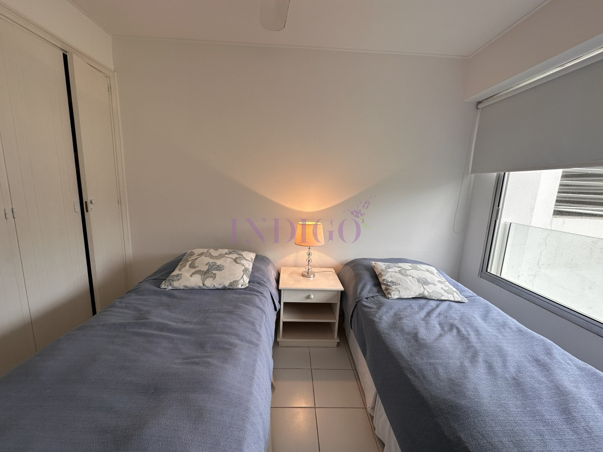 Apartamento Ref.384 - En alquiler, Montoya, 3 dorm en suite.