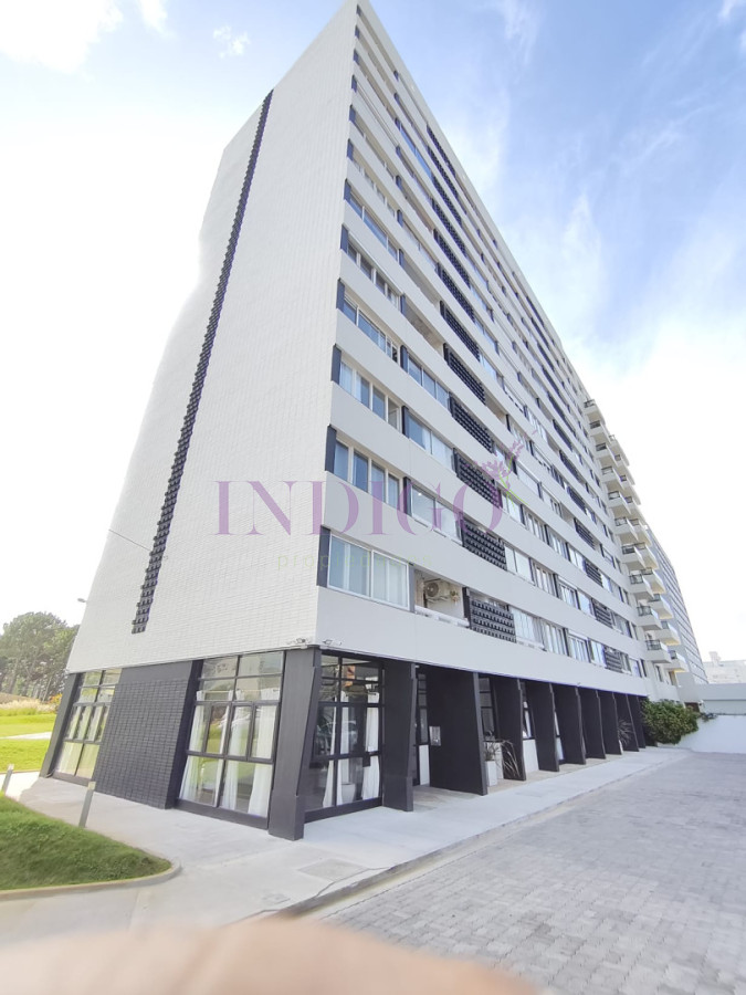 Apartamento Ref.525 - Apartamento en Venta en Aidy Grill-Punta del Este