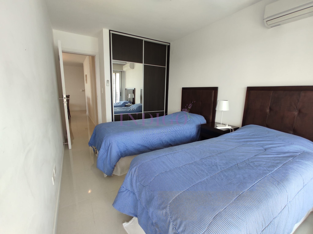 Apartamento Ref.994 - Venta de apartamento 2 dormitorios, Aidy Grill, Punta del Este