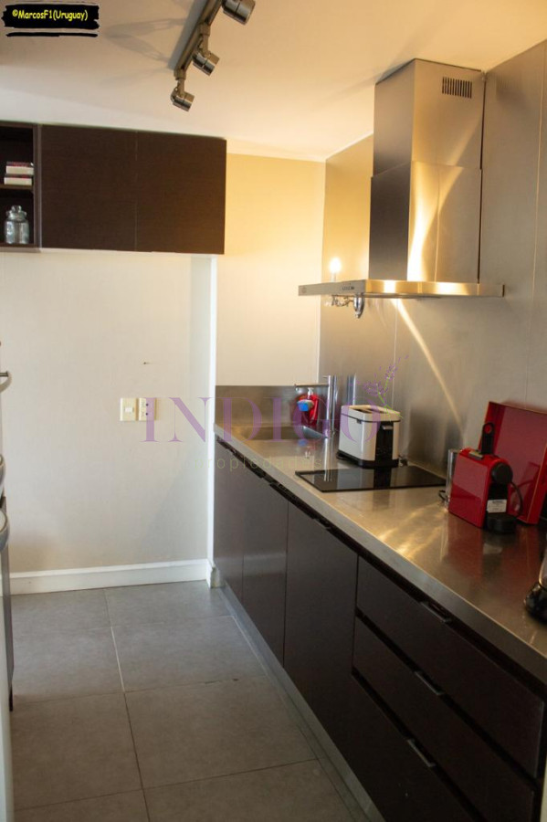 Apartamento Ref.852 - Apartamento en Torre Full Amenitites en Punta del Este, 2 Dormitorios y 2 Baños