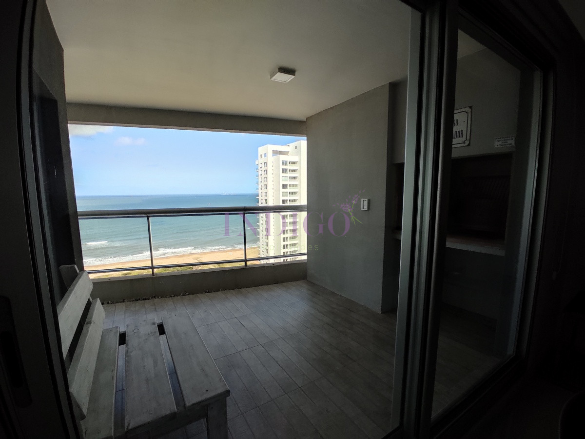 Apartamento Ref.351 - Muy buen Departamento alquiler frente al mar en la  Brava, 3 dormitorios