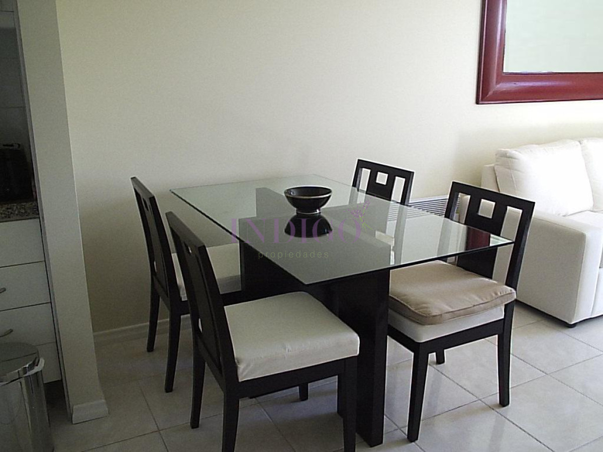 Apartamento Ref.464 - En alquiler anual o de temporada en edificio Doce Lunas.