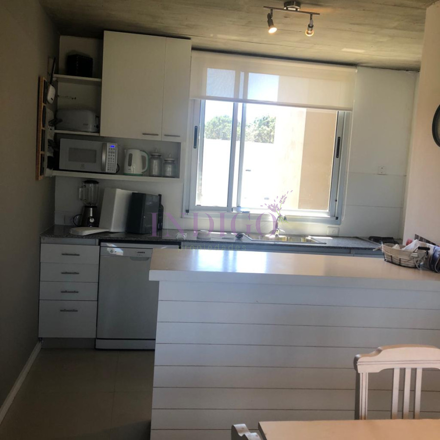 Apartamento Ref.500 - En alquiler en Manantiales, 3 dorm.