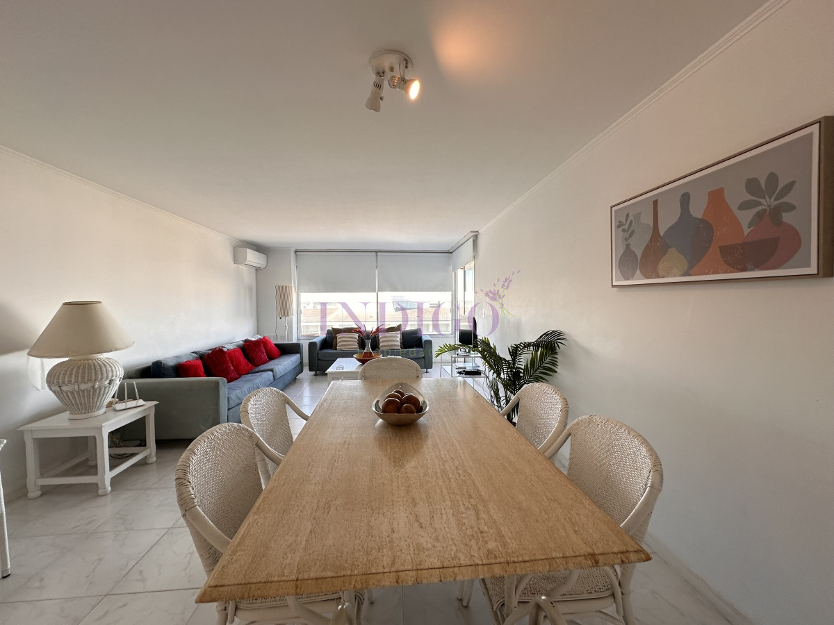 Apartamento Ref.585 - Alquiler 3 dormitorios Montoya