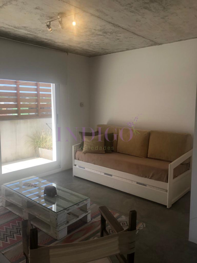 Apartamento Ref.519 - Departamento en venta Manantiales un ambiente