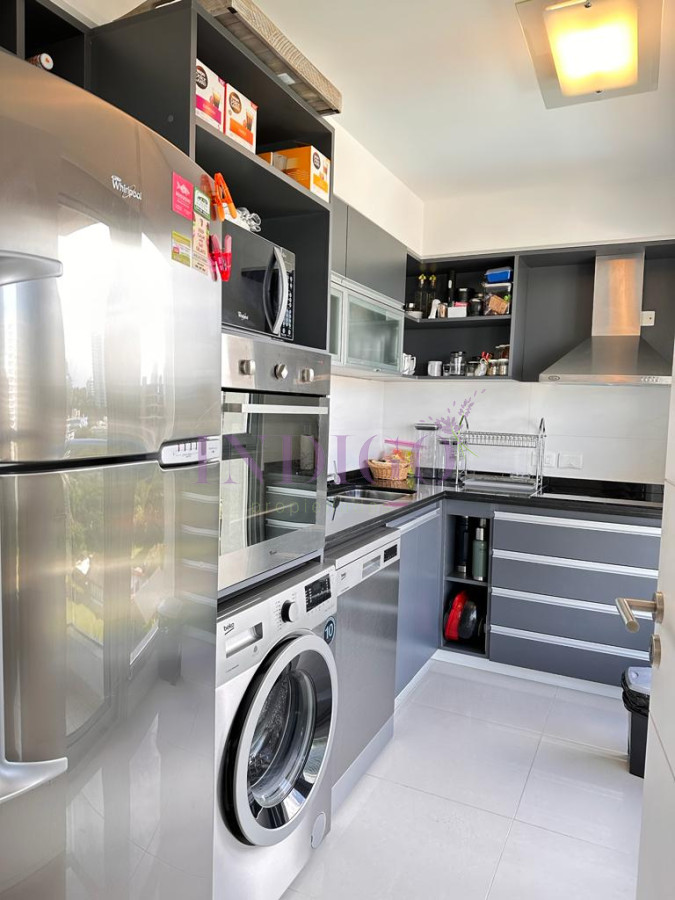 Apartamento Ref.994 - Venta de apartamento 2 dormitorios, Aidy Grill, Punta del Este