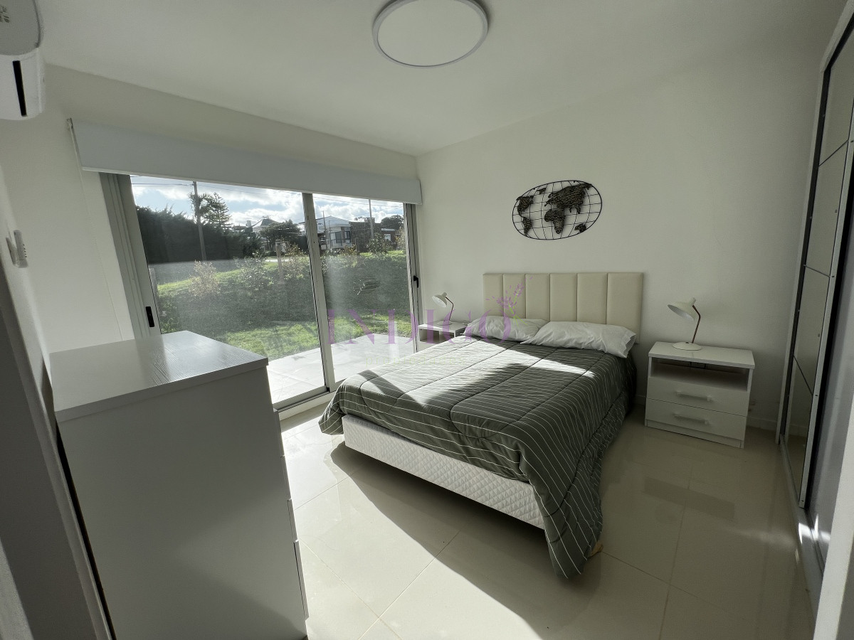 Apartamento Ref.1102 - Apartamento de 2 Dormitorios, con piscina y parrillero en la mansa