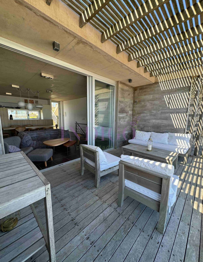 Apartamento Ref.958 - Departamento de 3 Dormitoritos primera linea de La Barra, a paso del Mar!