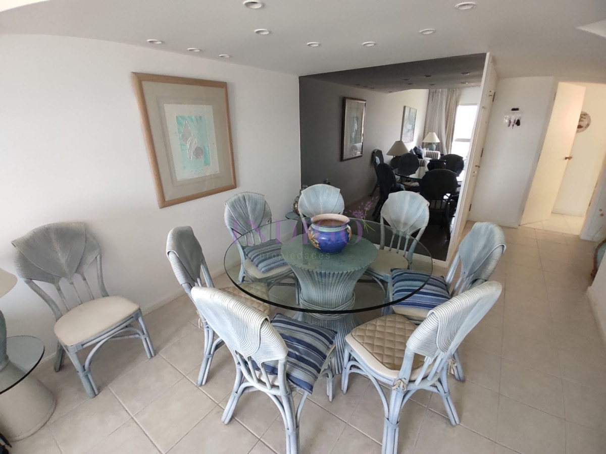 Apartamento Ref.805 - Apartamento en San Rafael, 2 Dormitorios y 2 Baños, En frente al mar!