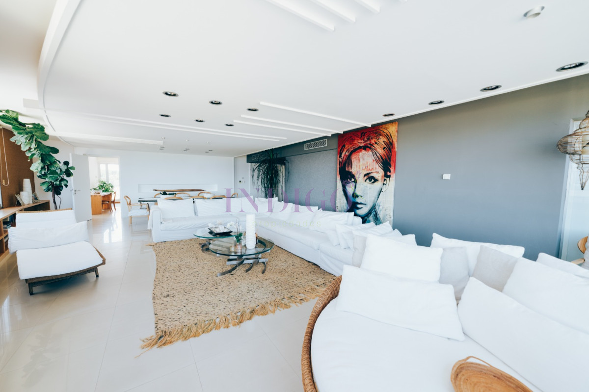Apartamento Ref.124 - Apartamento en Brava, 4 dormitorios *