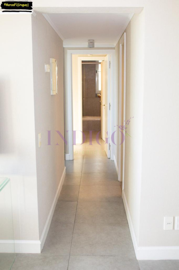 Apartamento Ref.852 - Apartamento en Torre Full Amenitites en Punta del Este, 2 Dormitorios y 2 Baños