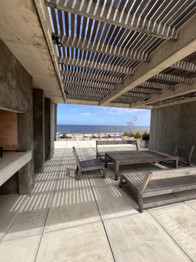 Apartamento Ref.1222 - En alquiler temporal, Penthouse en Manantiales, 3 ambientes.