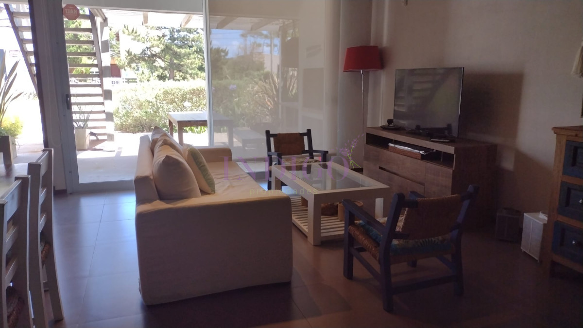 Muy lindo departamento en alquiler 3 dormitorios en Manantiales - IDG941A