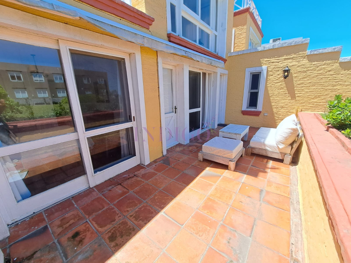 Apartamento Ref.579 - Venta en Manantiales, 2 cuartos, oportunidad,