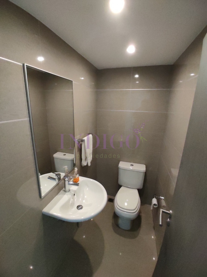 Apartamento Ref.224 - Muy buen departamento  en Mansa, 2 dormitorios .